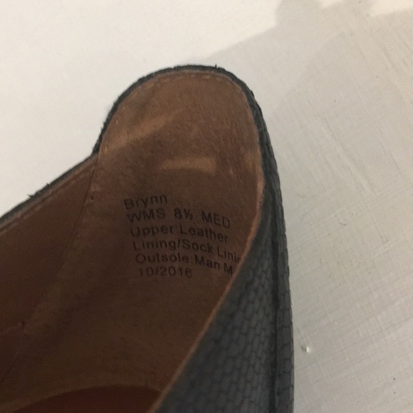 Gentle Souls Brynn Flat sandal in black 8.5 - Picture 7 of 7